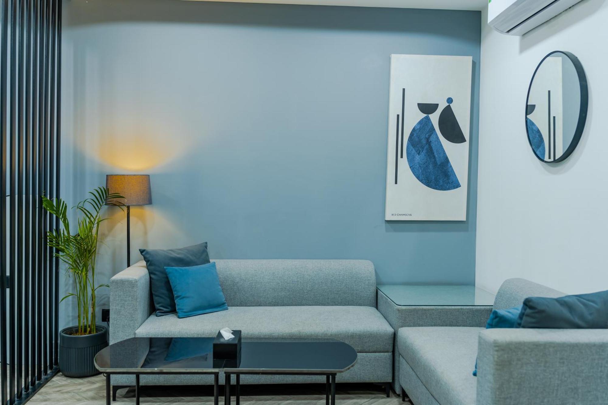 Bedchambers Luxury Apartment Near Golf Course Road 구르가온 외부 사진