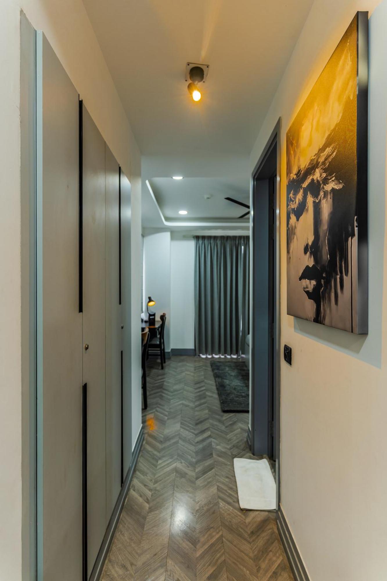 Bedchambers Luxury Apartment Near Golf Course Road 구르가온 외부 사진